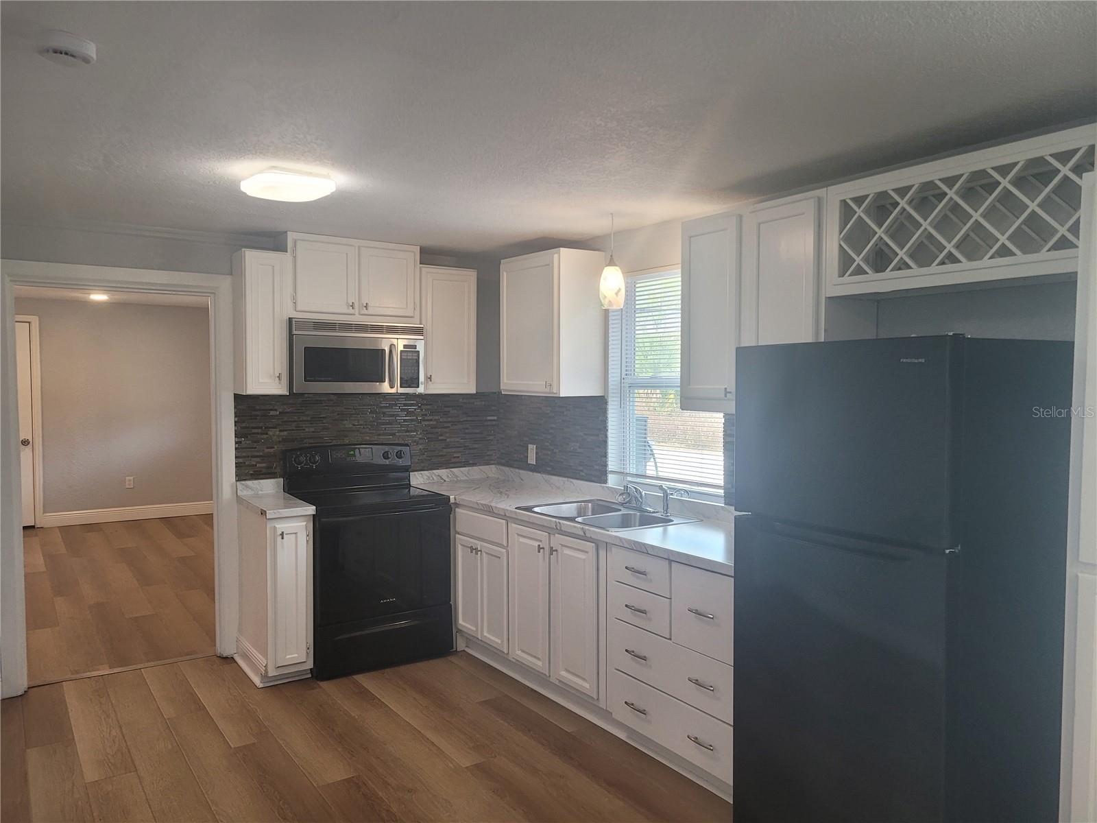 GEORGIA ACRES - Residential Lease