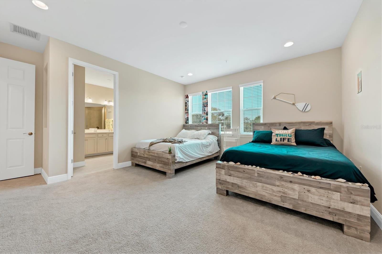 LANDINGS CORAL CRK - Residential Lease