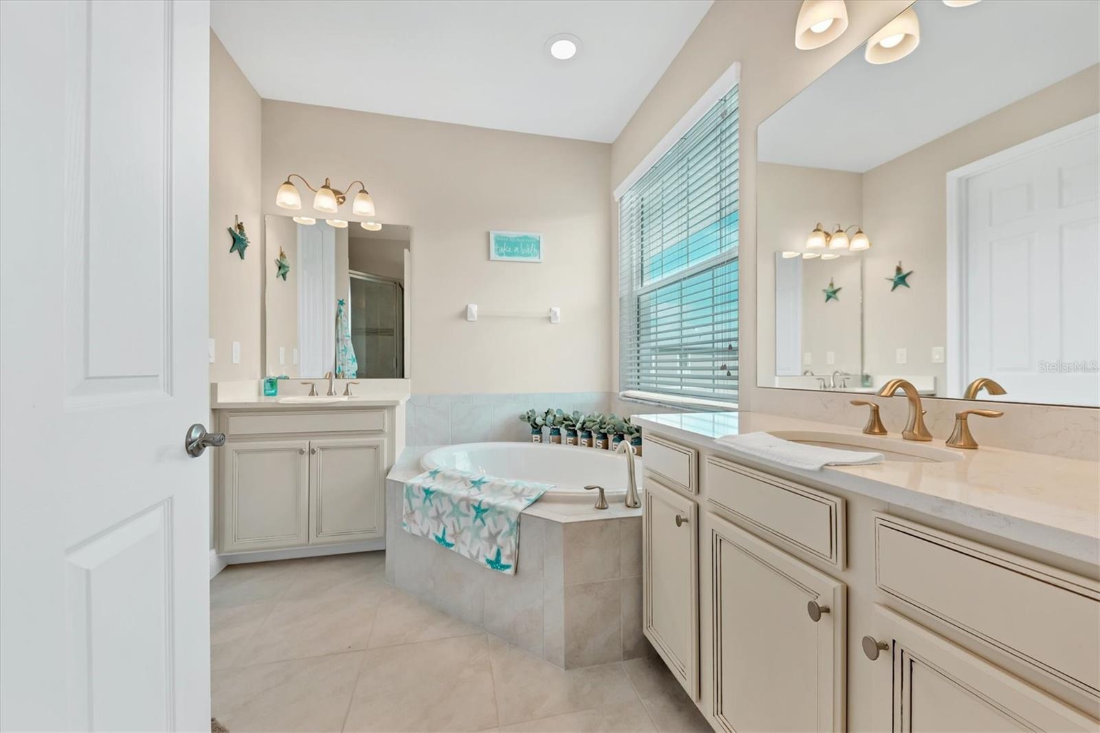 LANDINGS CORAL CRK - Residential Lease