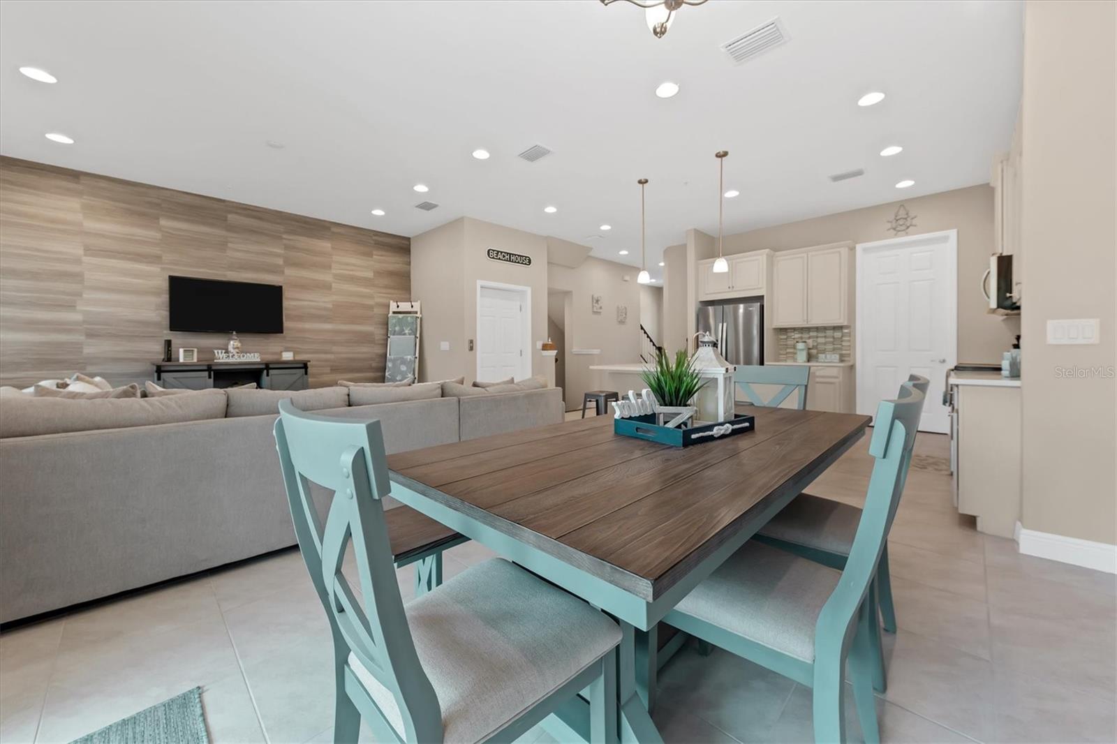 LANDINGS CORAL CRK - Residential Lease