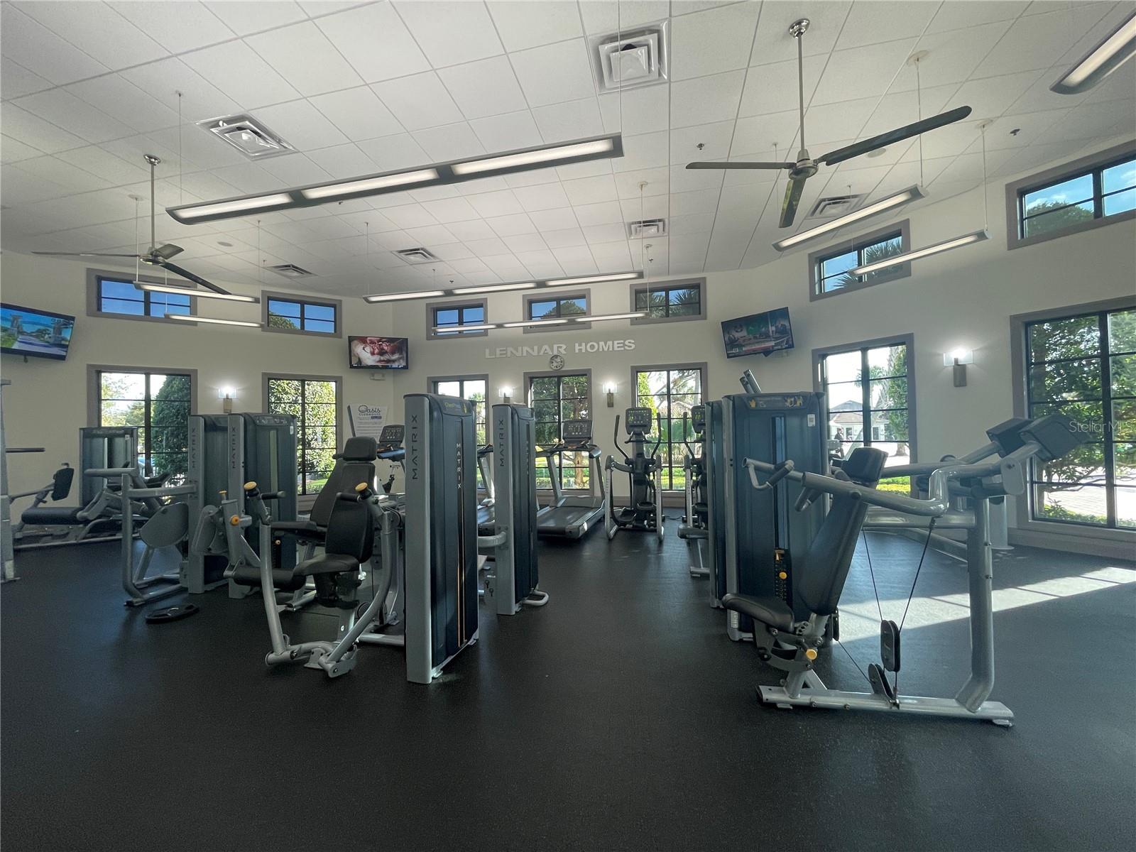 CHAMPIONS CLUB CONDO PH 33 - Residential