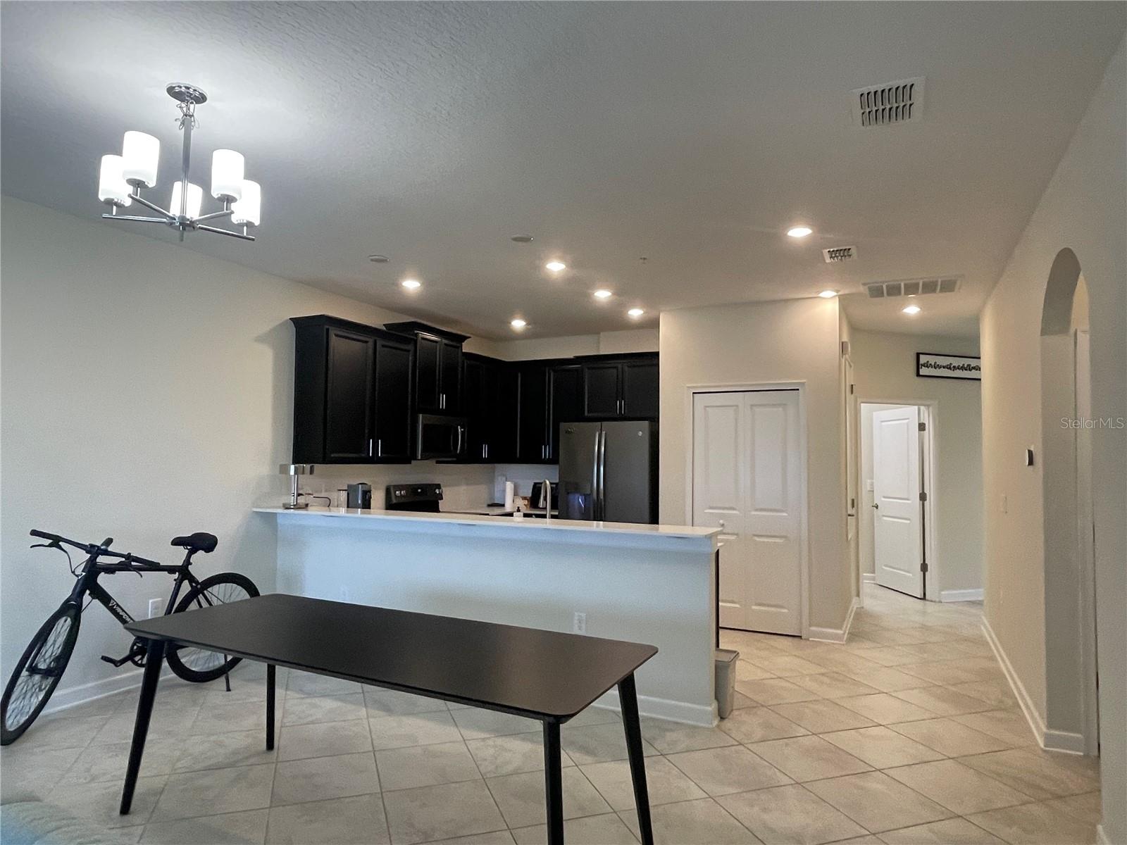 CHAMPIONS CLUB CONDO PH 33 - Residential