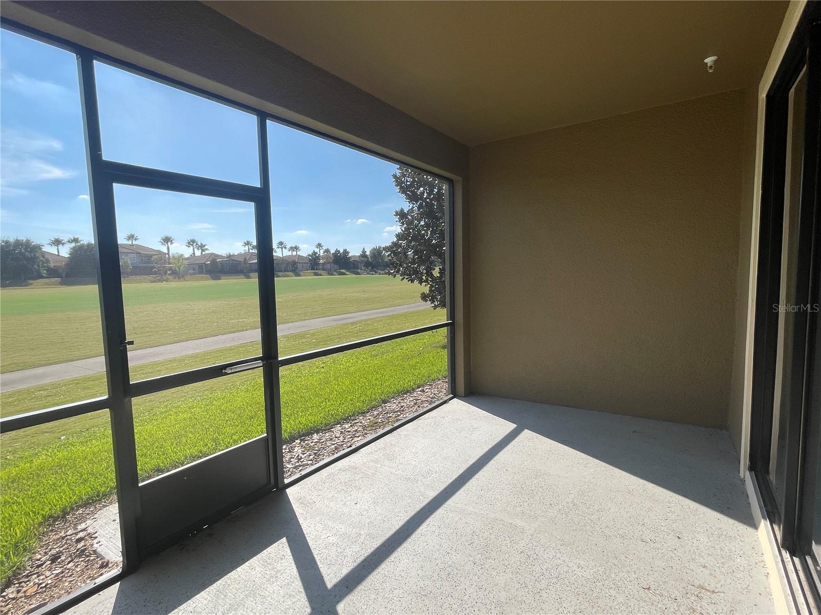 CHAMPIONS CLUB CONDO PH 33 - Residential