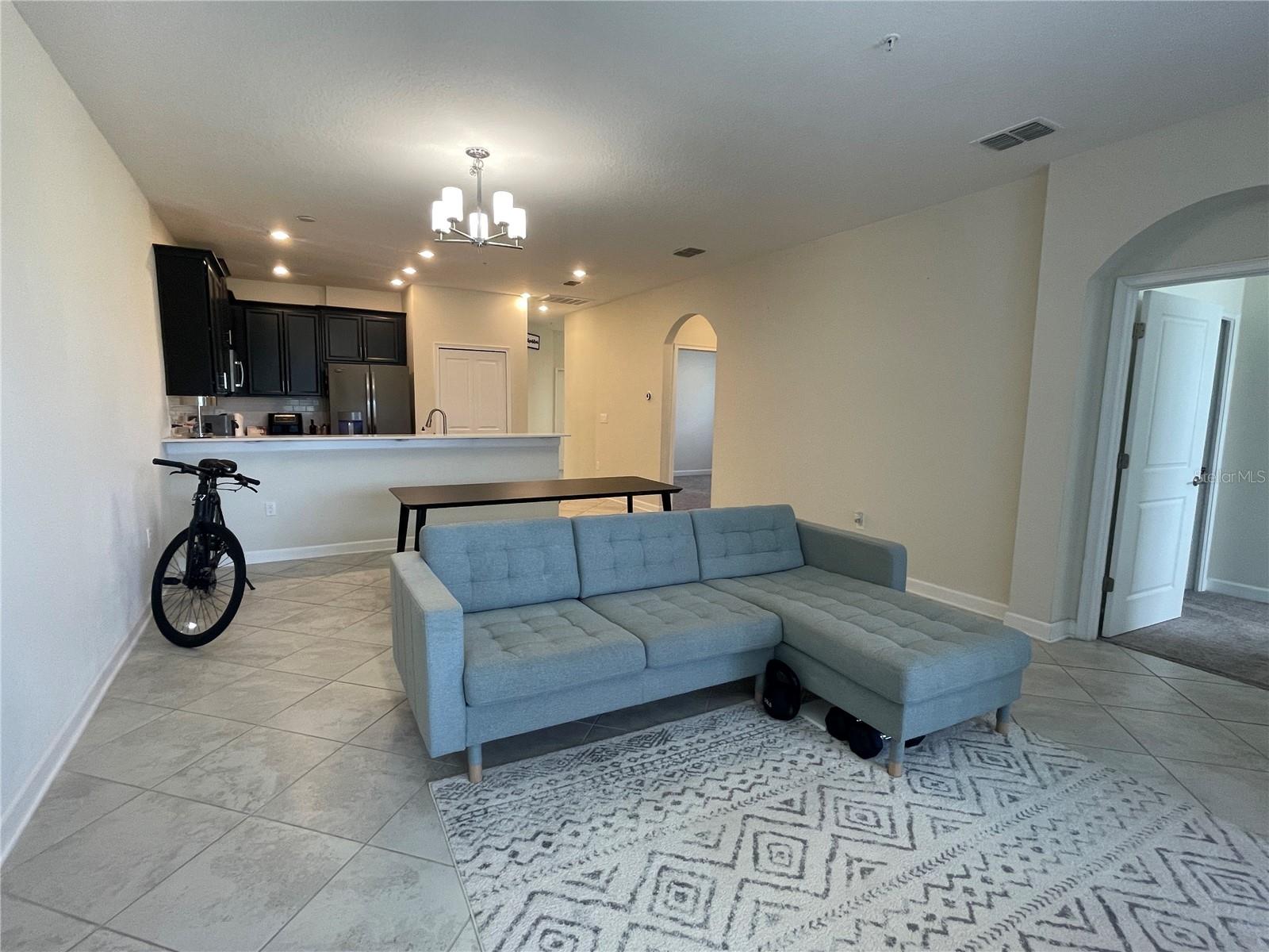 CHAMPIONS CLUB CONDO PH 33 - Residential