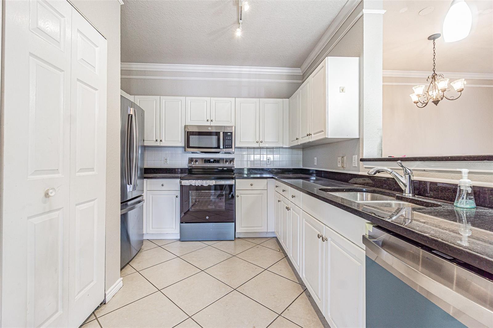 4316 BAYSIDE VILLAGE DRIVE 302