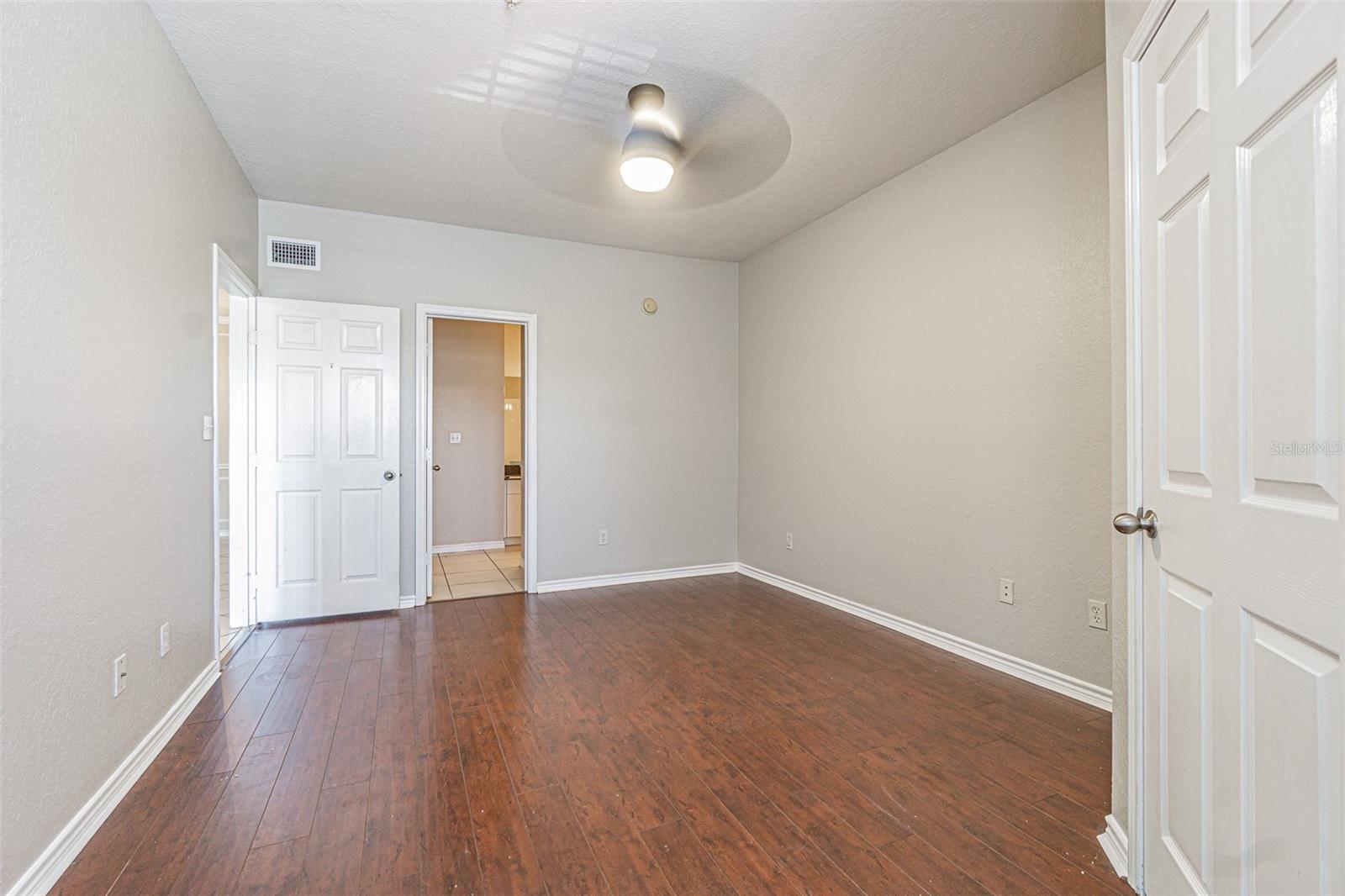 BEACHWALK CONDOMINIUM - Residential