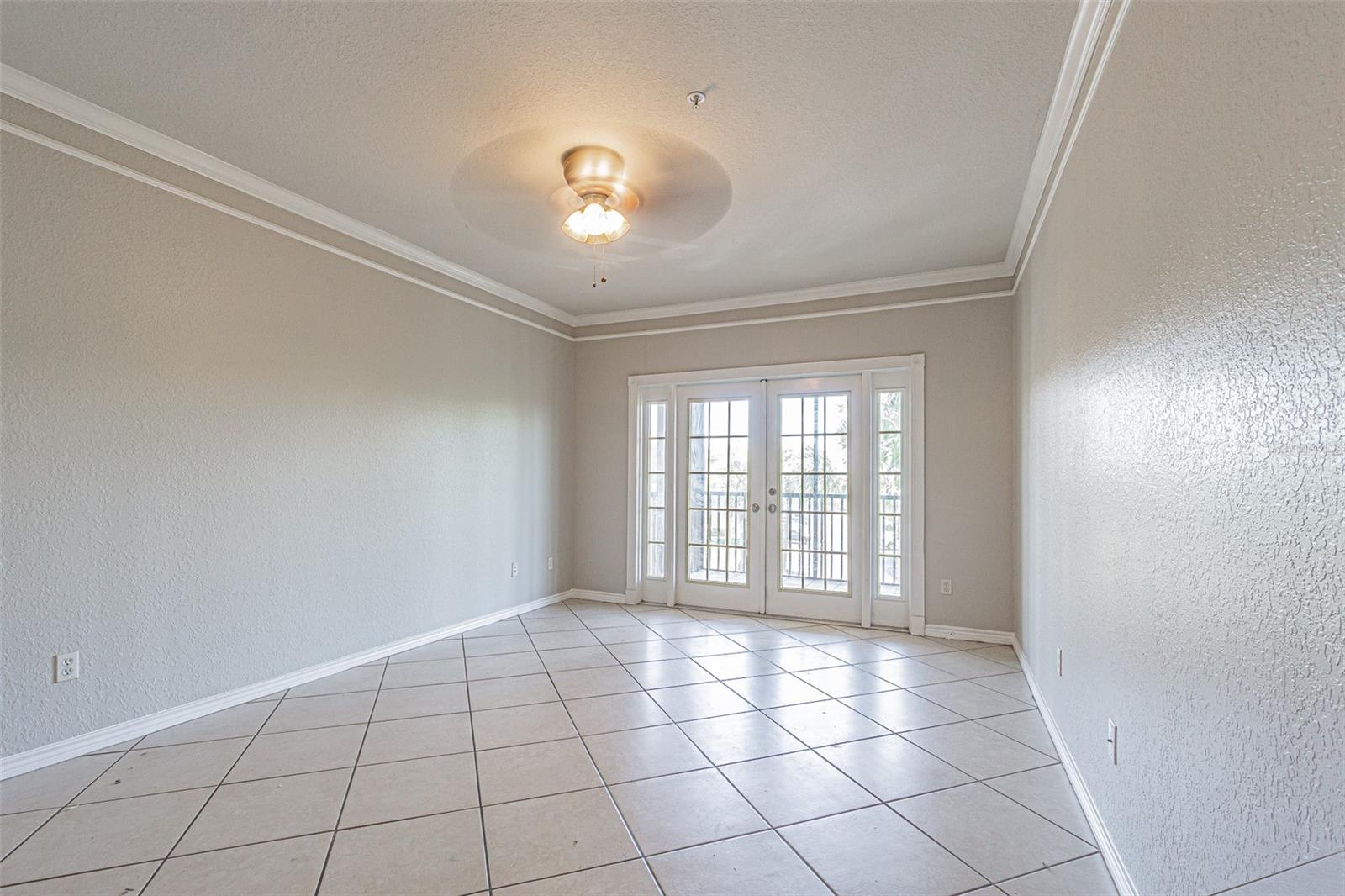 4316 BAYSIDE VILLAGE DRIVE 302