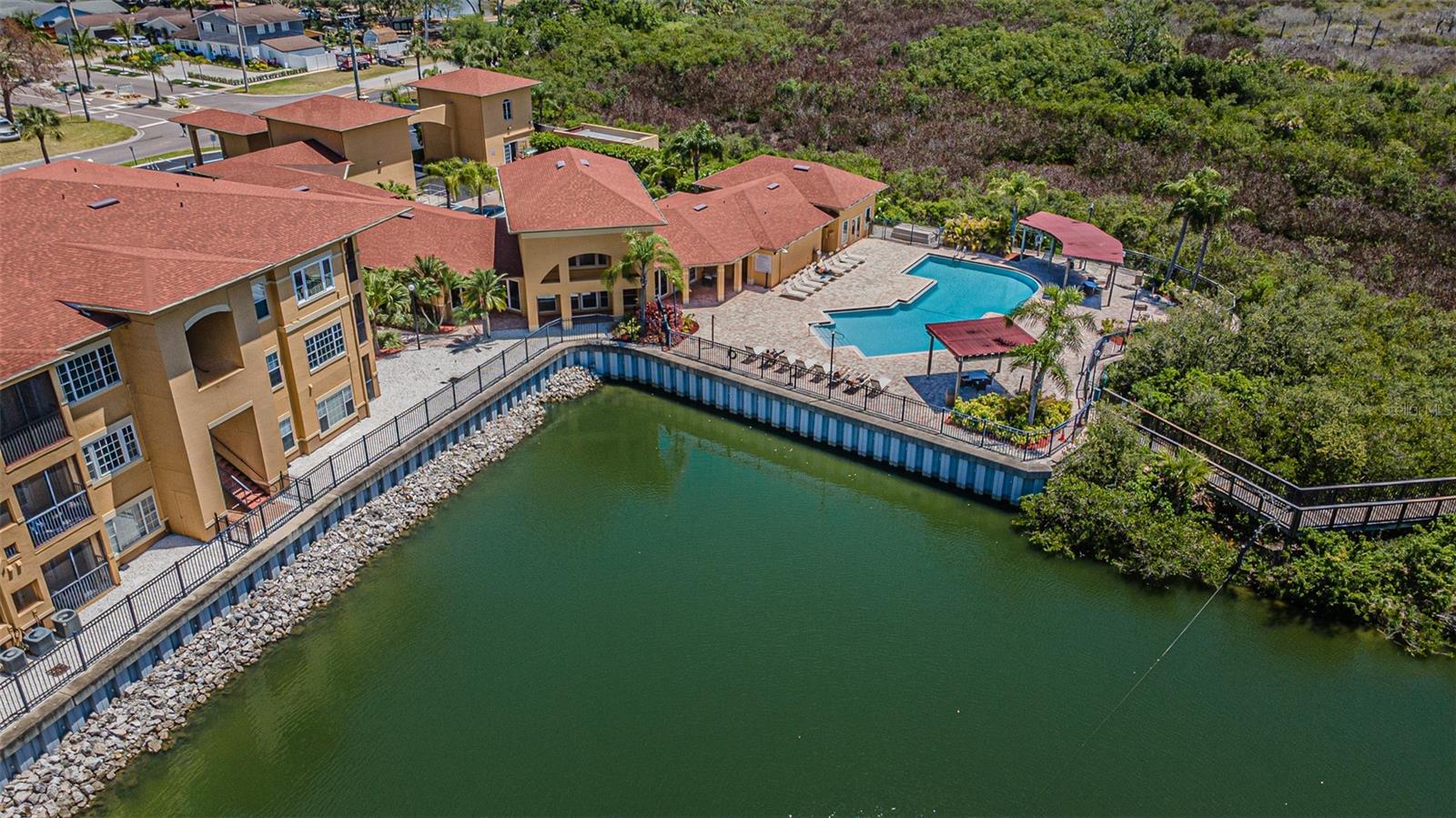 BEACHWALK CONDOMINIUM - Residential