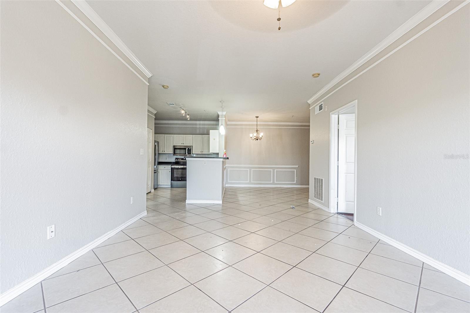 4316 BAYSIDE VILLAGE DRIVE 302