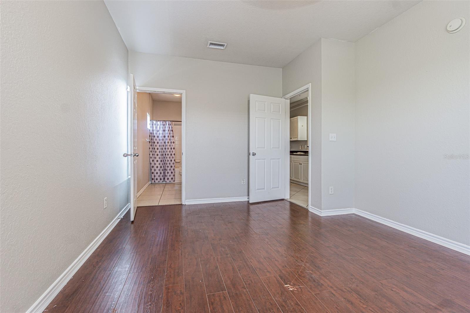 BEACHWALK CONDOMINIUM - Residential