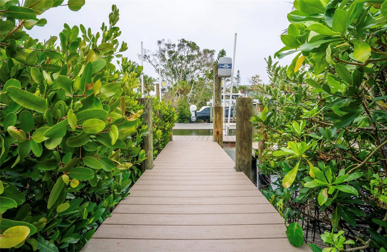 SIESTA BEACH - Residential