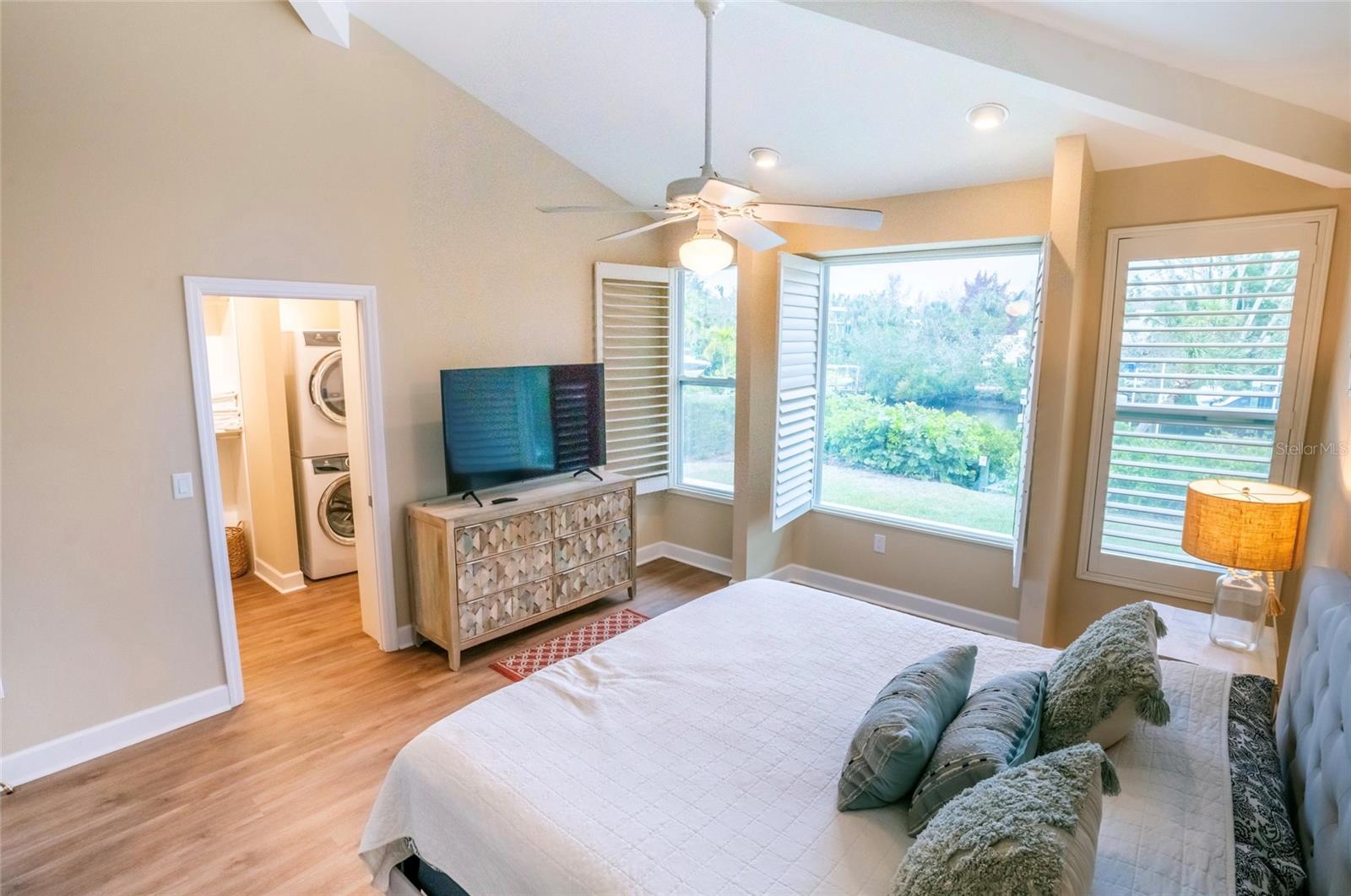 SIESTA BEACH - Residential