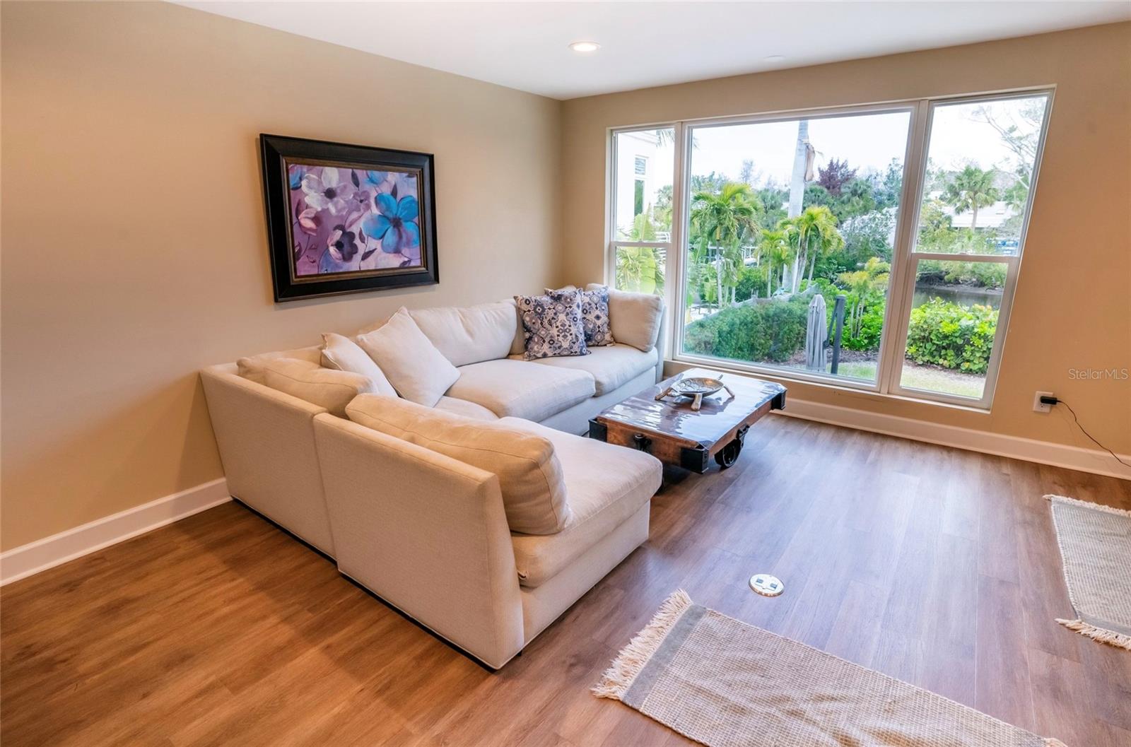 SIESTA BEACH - Residential