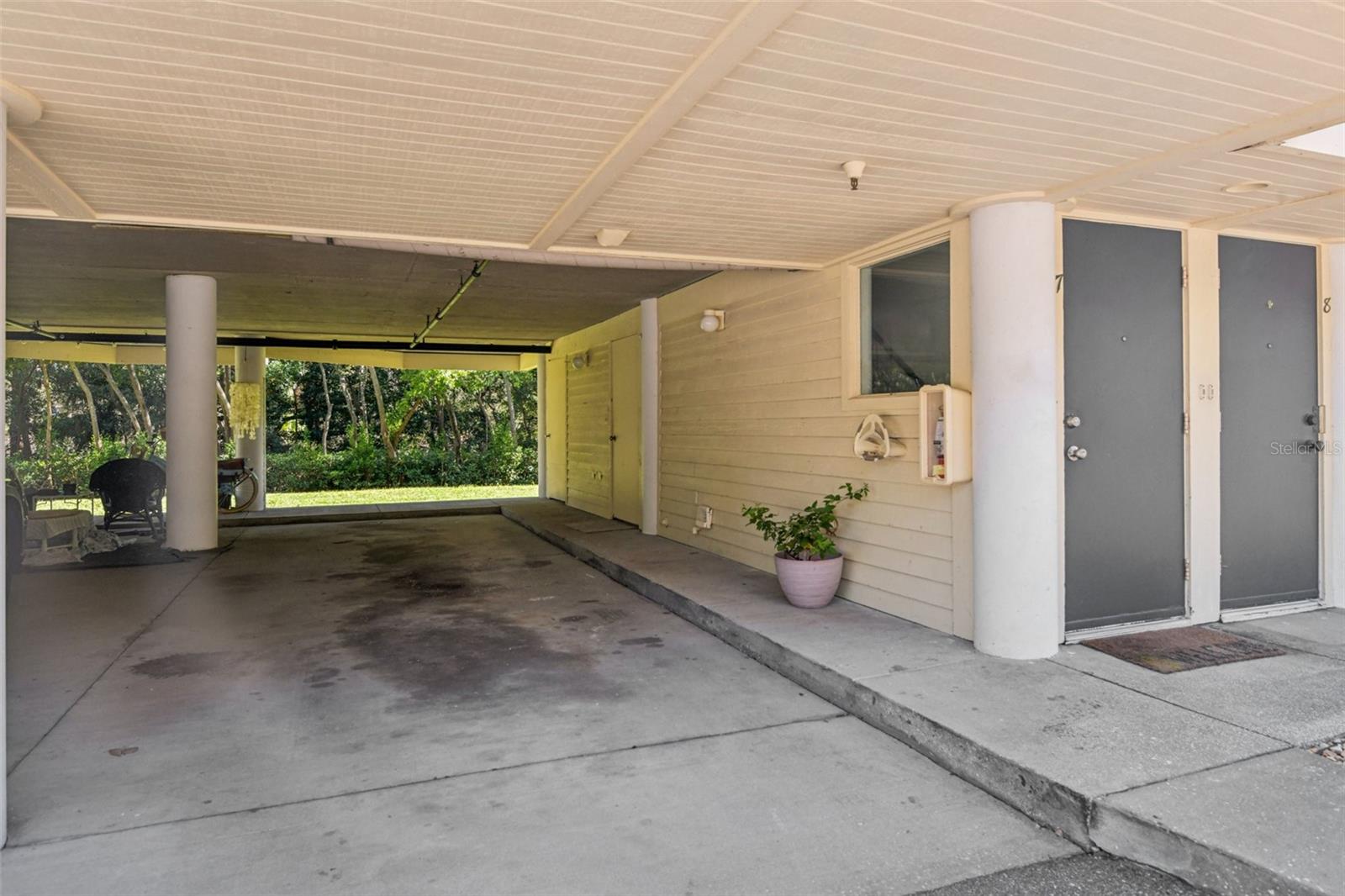 ISLAND CLUB OF TARPON SPRINGS - Residential