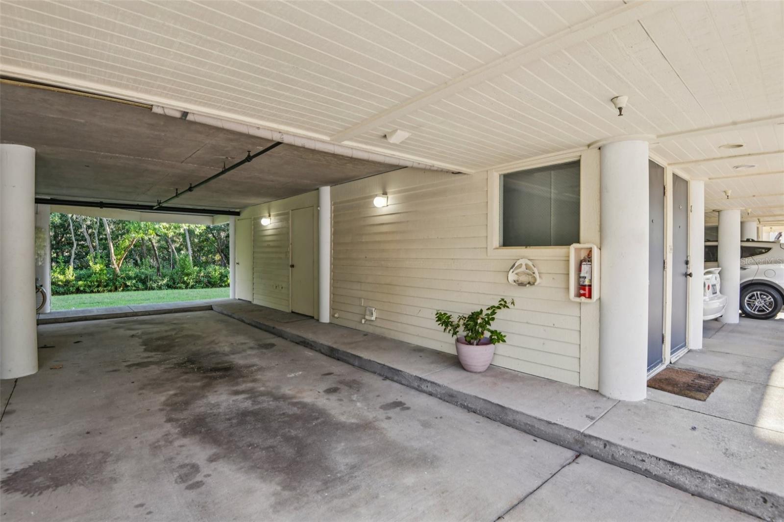 ISLAND CLUB OF TARPON SPRINGS - Residential