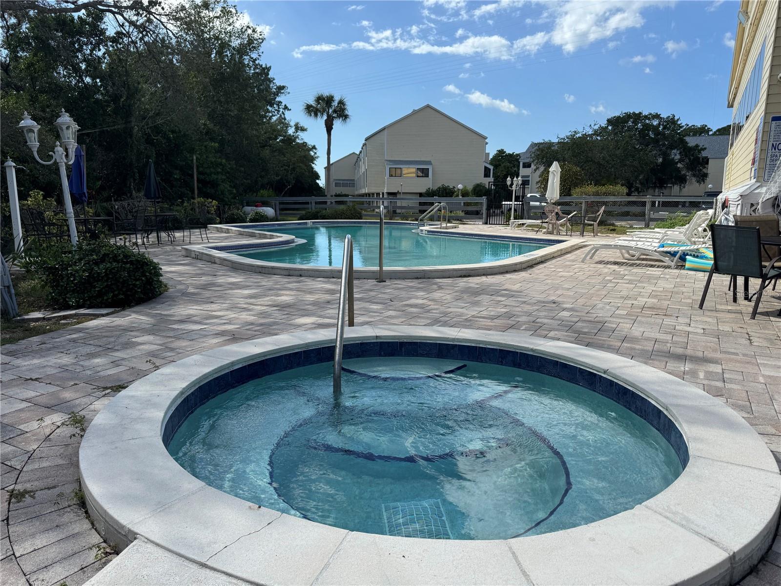 ISLAND CLUB OF TARPON SPRINGS - Residential