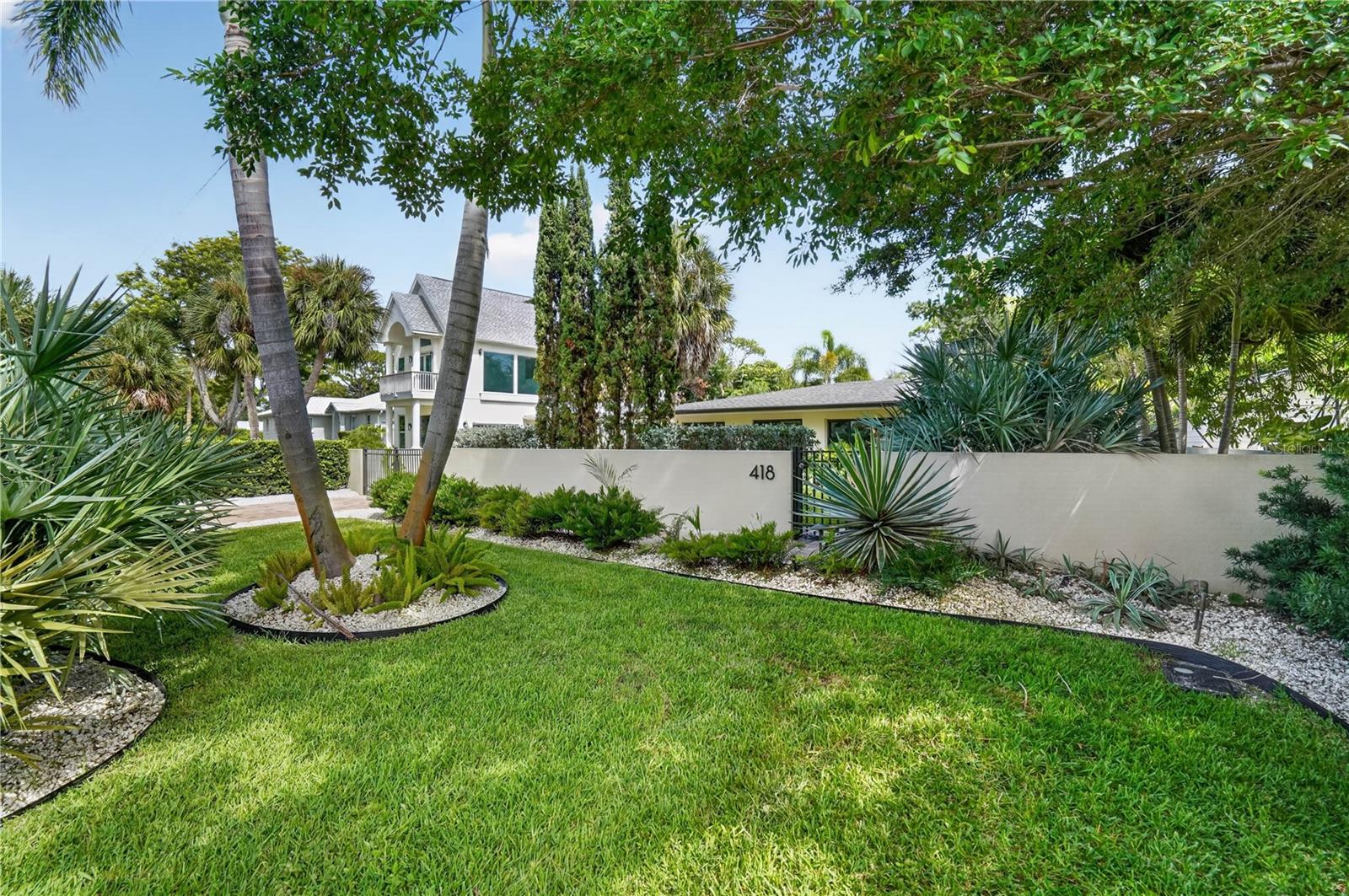 418 SAPPHIRE DRIVE