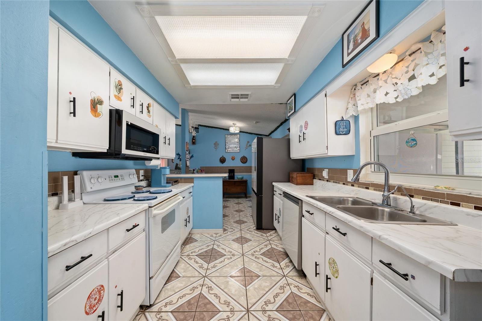 ST CLOUD MANOR VILLAGE - Residential