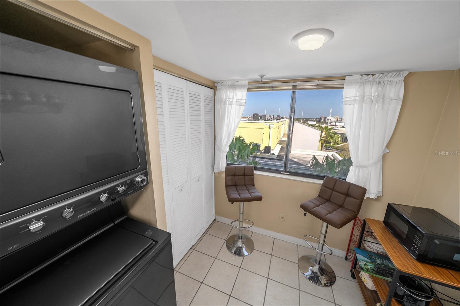 ONE LAUREL PLACE A CONDO - Residential