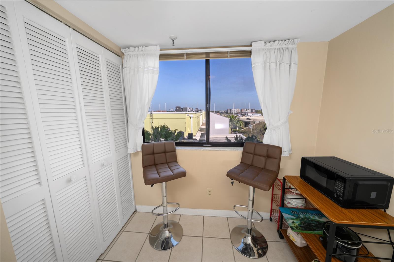 ONE LAUREL PLACE A CONDO - Residential