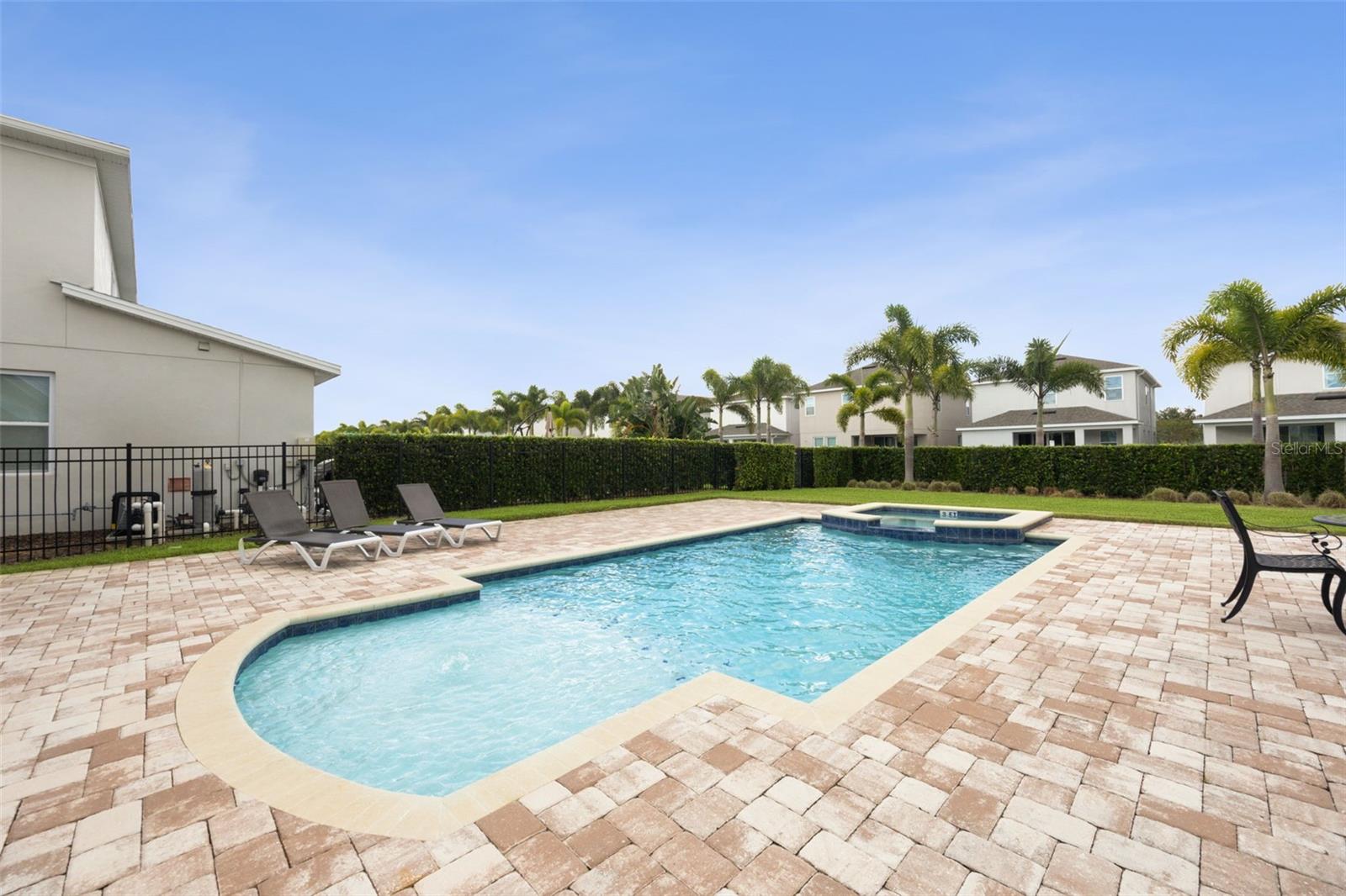 REUNION WEST PH 4 - Residential