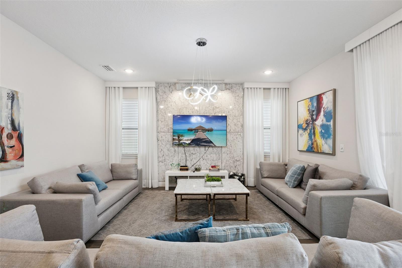 REUNION WEST PH 4 - Residential