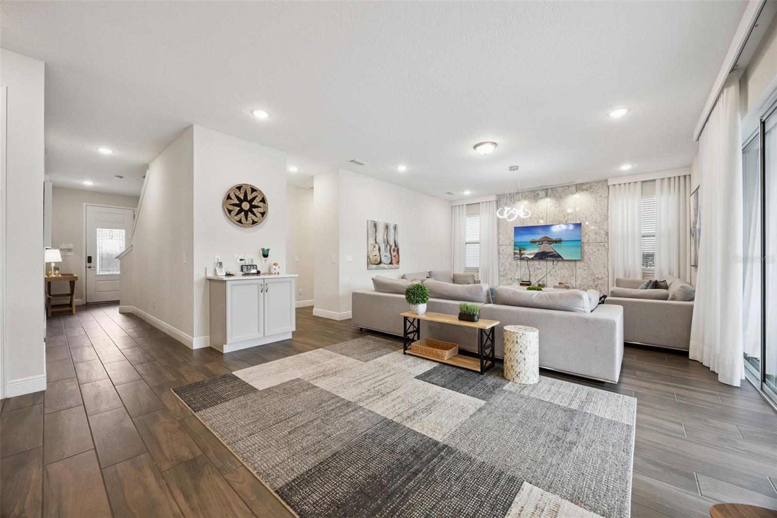 REUNION WEST PH 4 - Residential