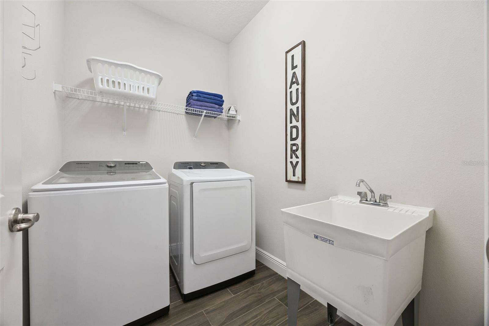 REUNION WEST PH 4 - Residential