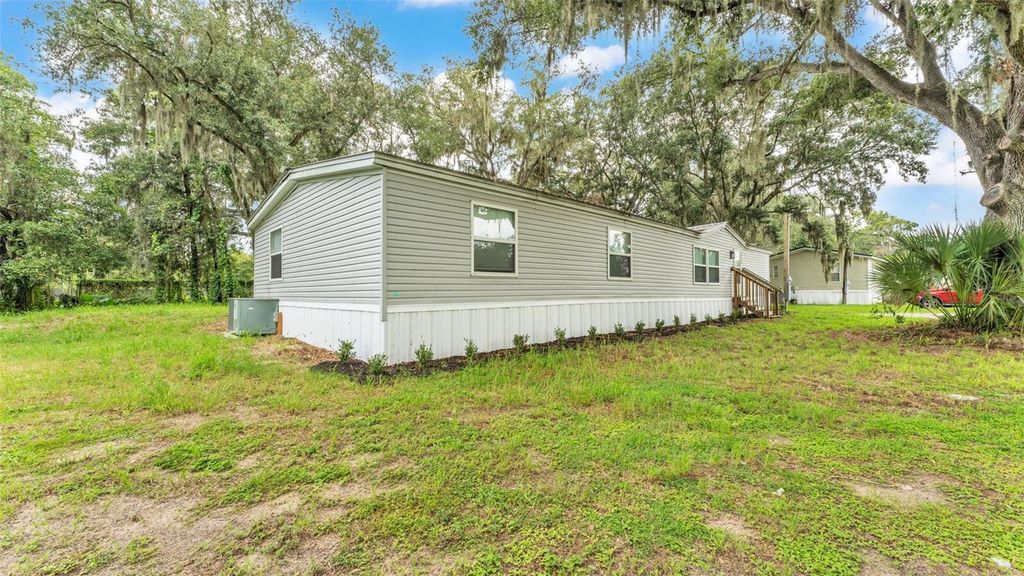 Photo of 3548 Shady Brooke Drive W, Mulberry, FL 33860 (MLS # R4910688)