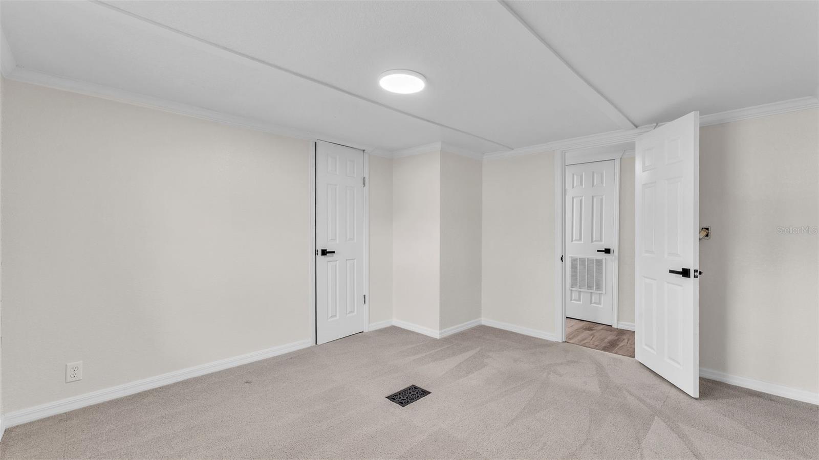 SHADY BROOKE SUB - Residential