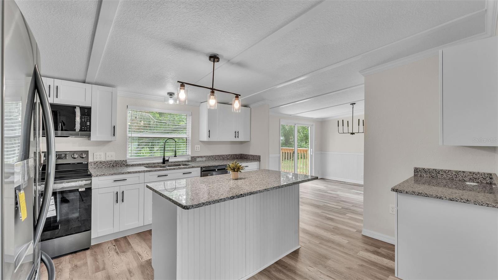 SHADY BROOKE SUB - Residential