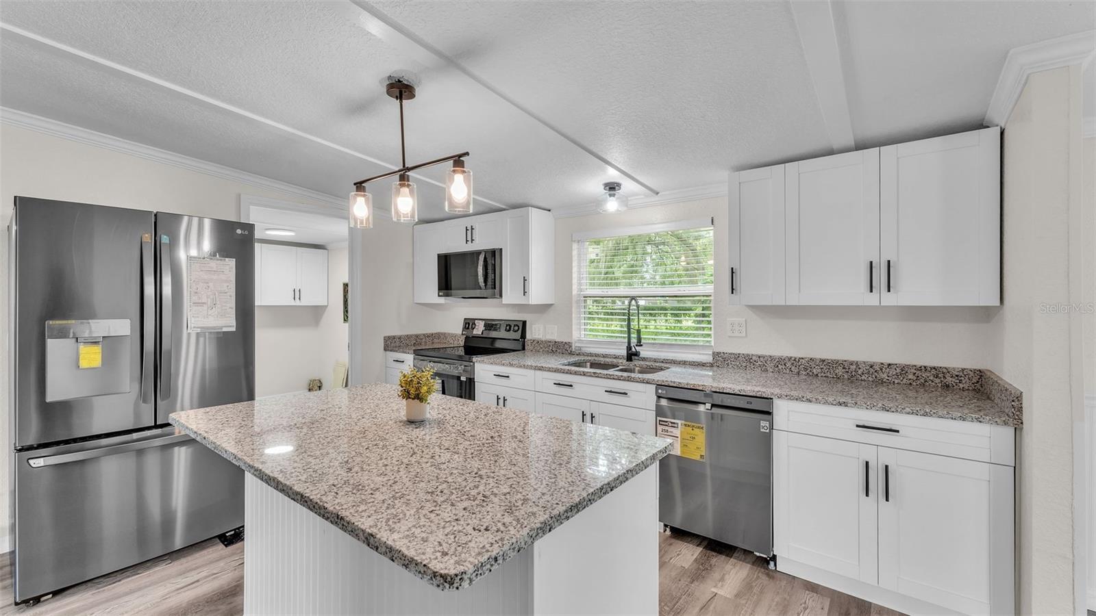 SHADY BROOKE SUB - Residential