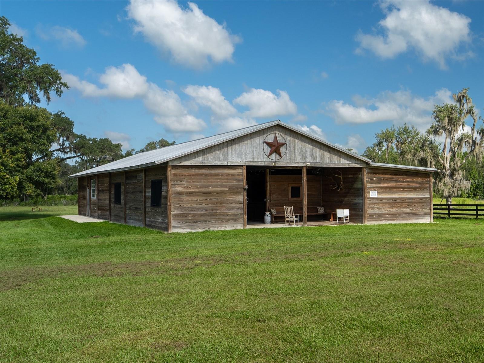 PLANTATION OAKS - Residential