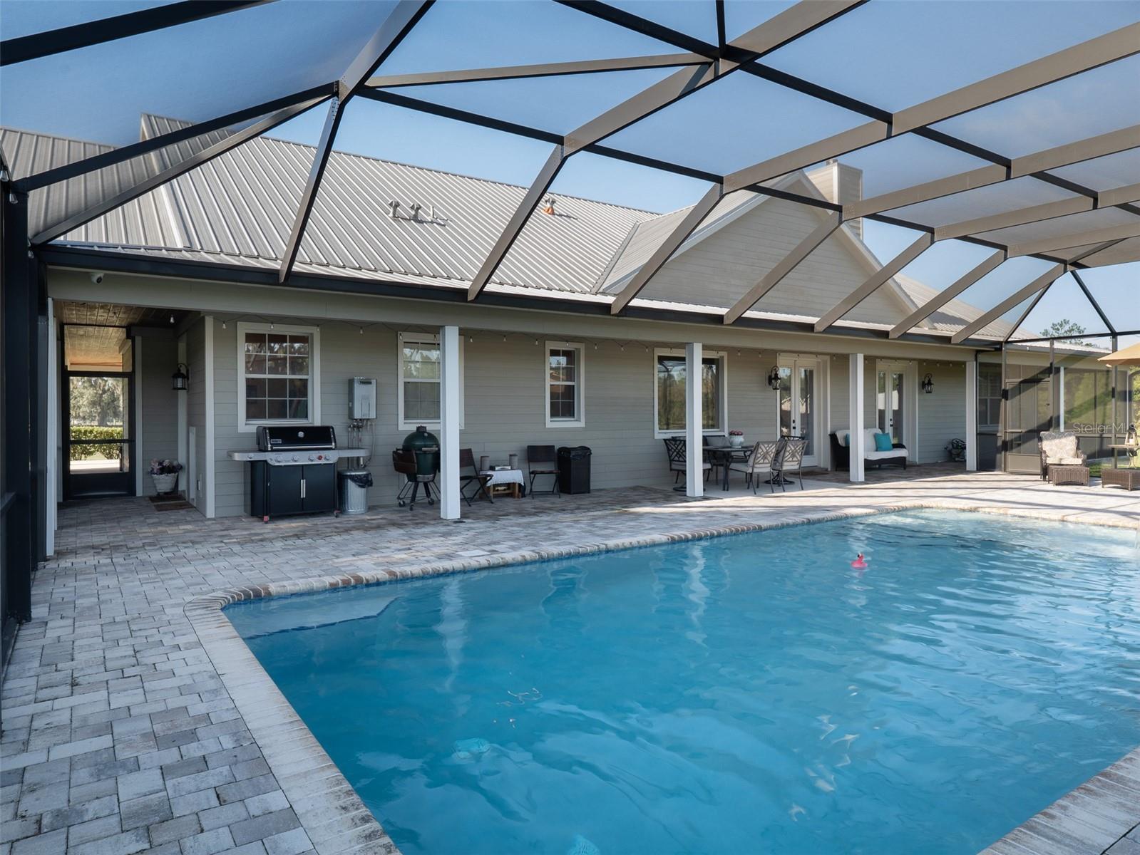 PLANTATION OAKS - Residential