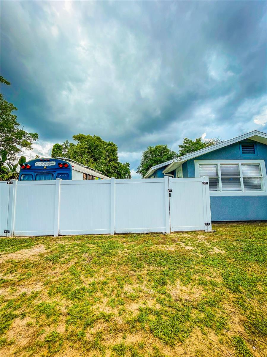 AVALON HEIGHTS - Residential Lease