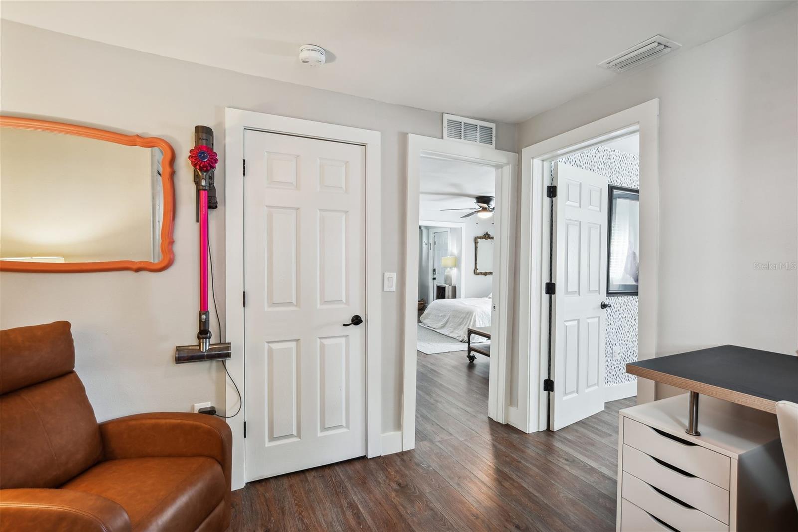 AVALON HEIGHTS - Residential Lease