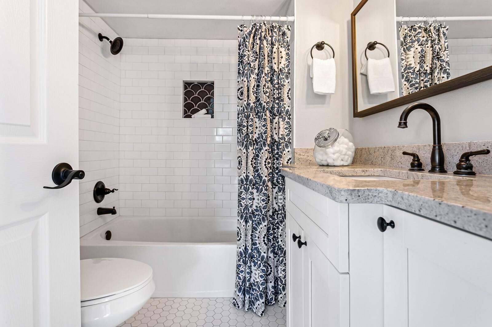 AVALON HEIGHTS - Residential Lease