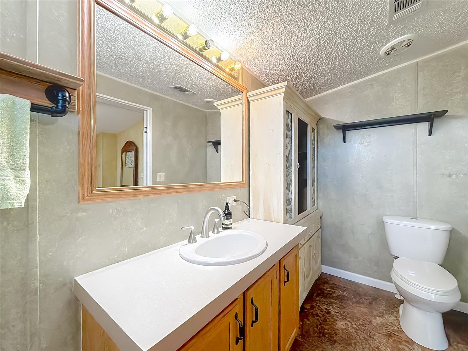 SUN COUNTRY ESTATE - Residential