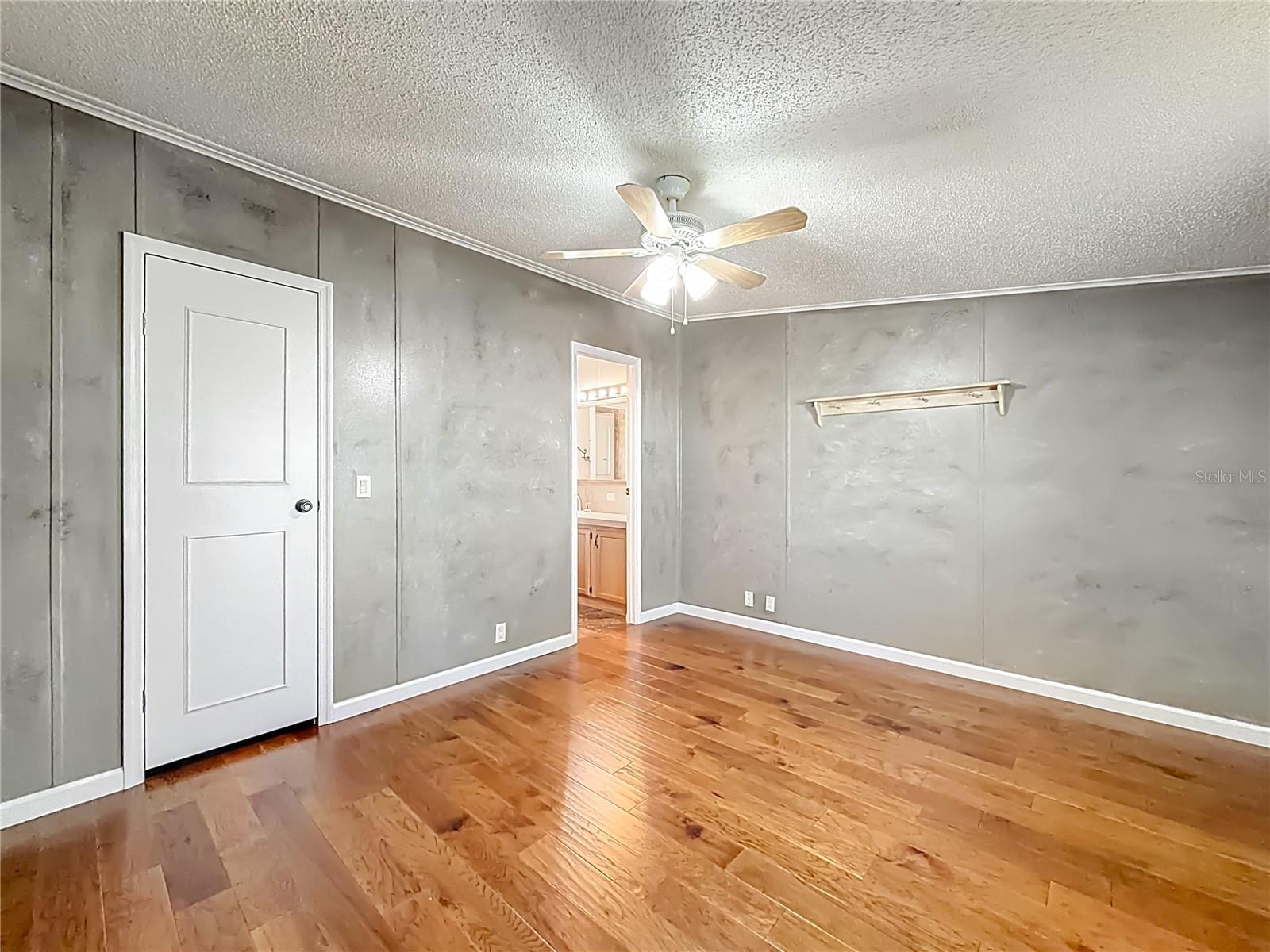 SUN COUNTRY ESTATE - Residential