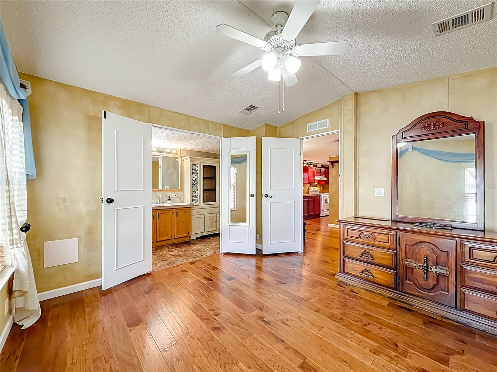 SUN COUNTRY ESTATE - Residential