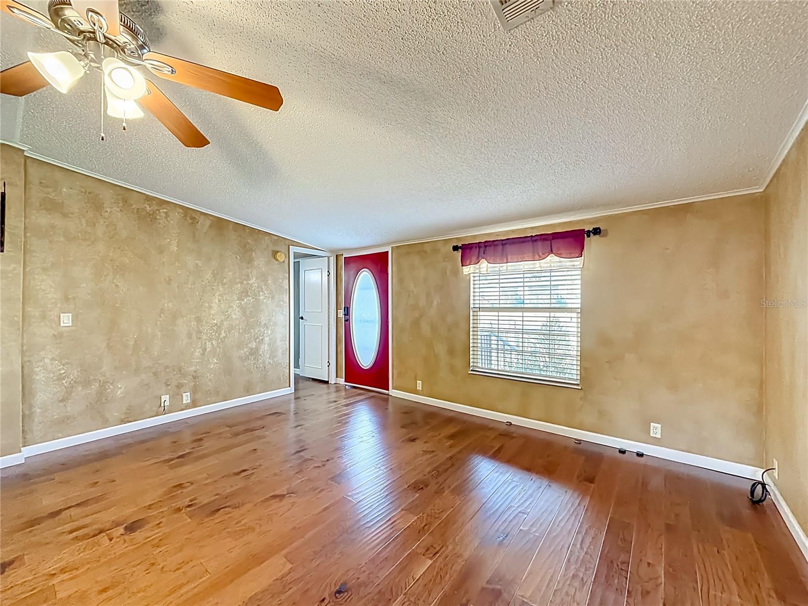 SUN COUNTRY ESTATE - Residential