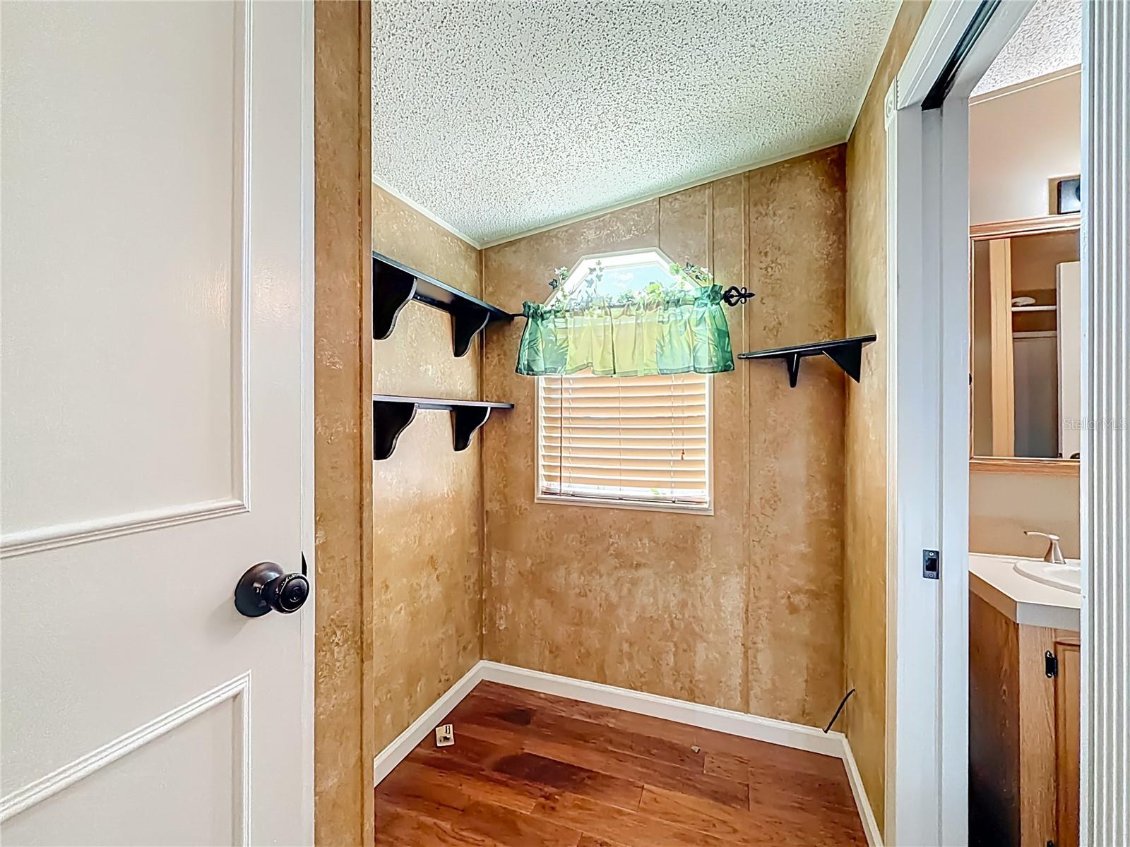 SUN COUNTRY ESTATE - Residential