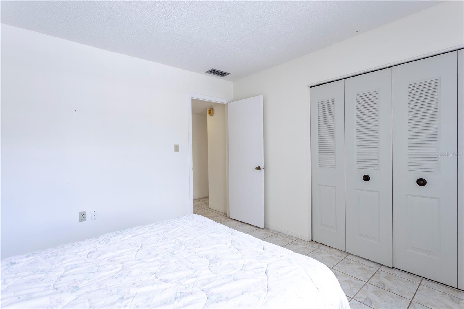 HOLIDAY LAKE VILLAS CONDO - Residential