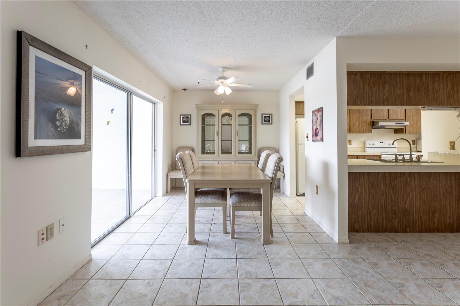 HOLIDAY LAKE VILLAS CONDO - Residential