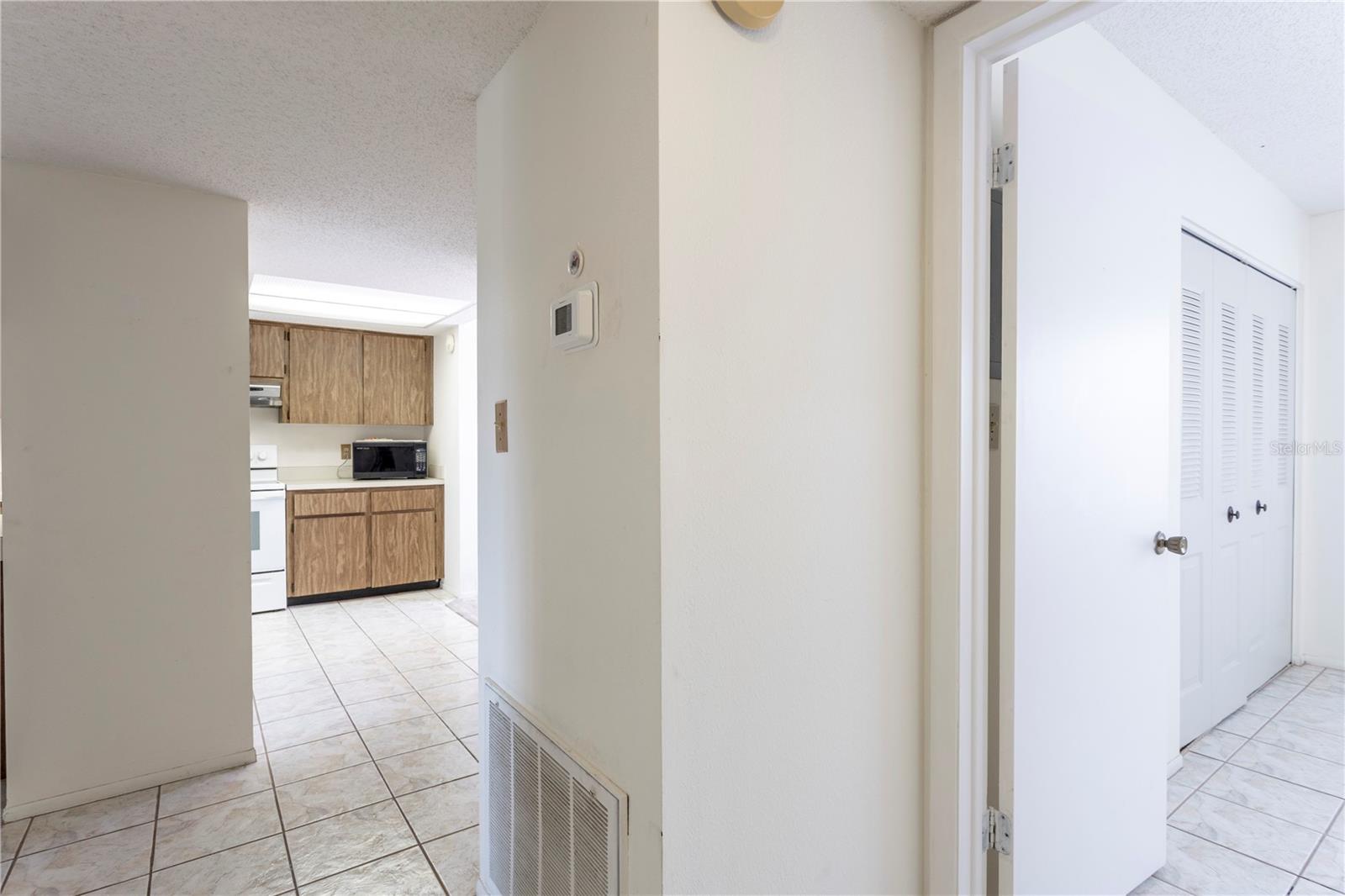 HOLIDAY LAKE VILLAS CONDO - Residential