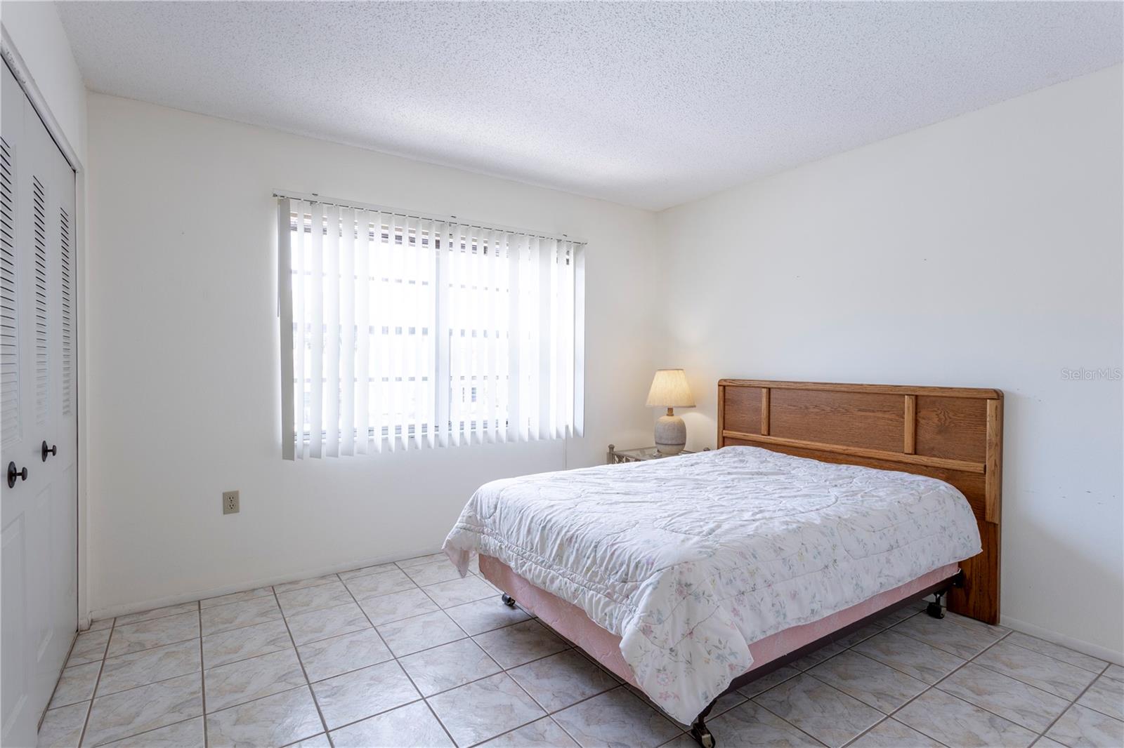 HOLIDAY LAKE VILLAS CONDO - Residential