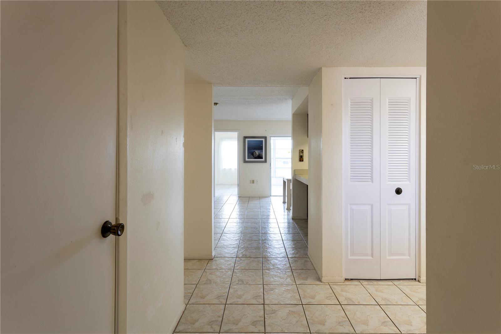 HOLIDAY LAKE VILLAS CONDO - Residential