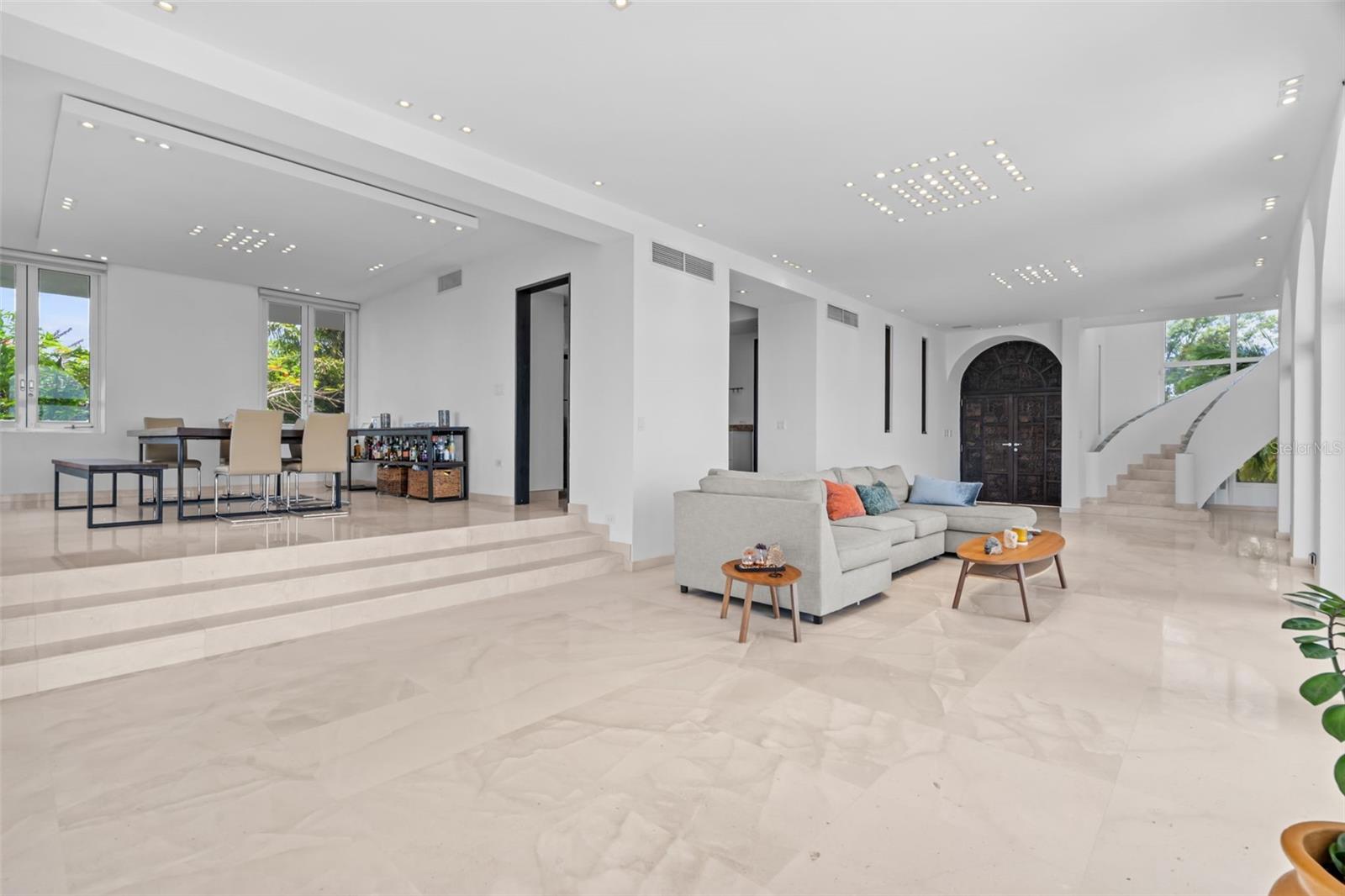 7 LA ROCA STREET BEVERLY HILLS