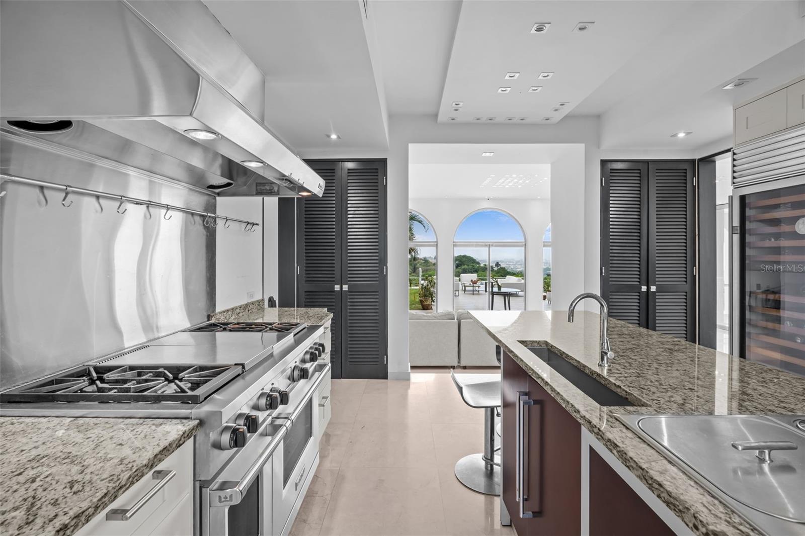 GUAYNABO, PR 00965 - Residential