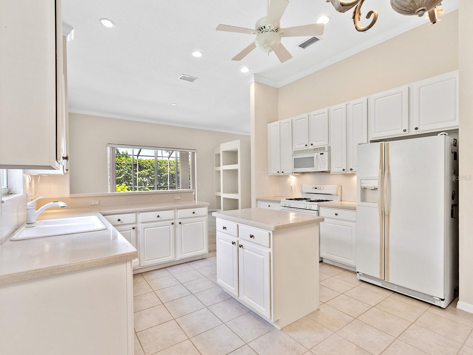 LAKEWOOD RANCH - Residential